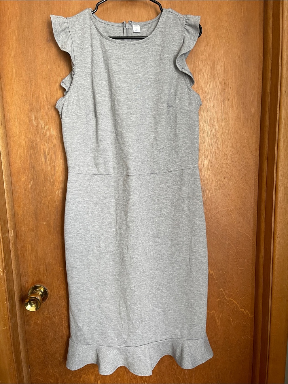 Old Navy Light Gray Ruffle-Sleeve Midi Dress